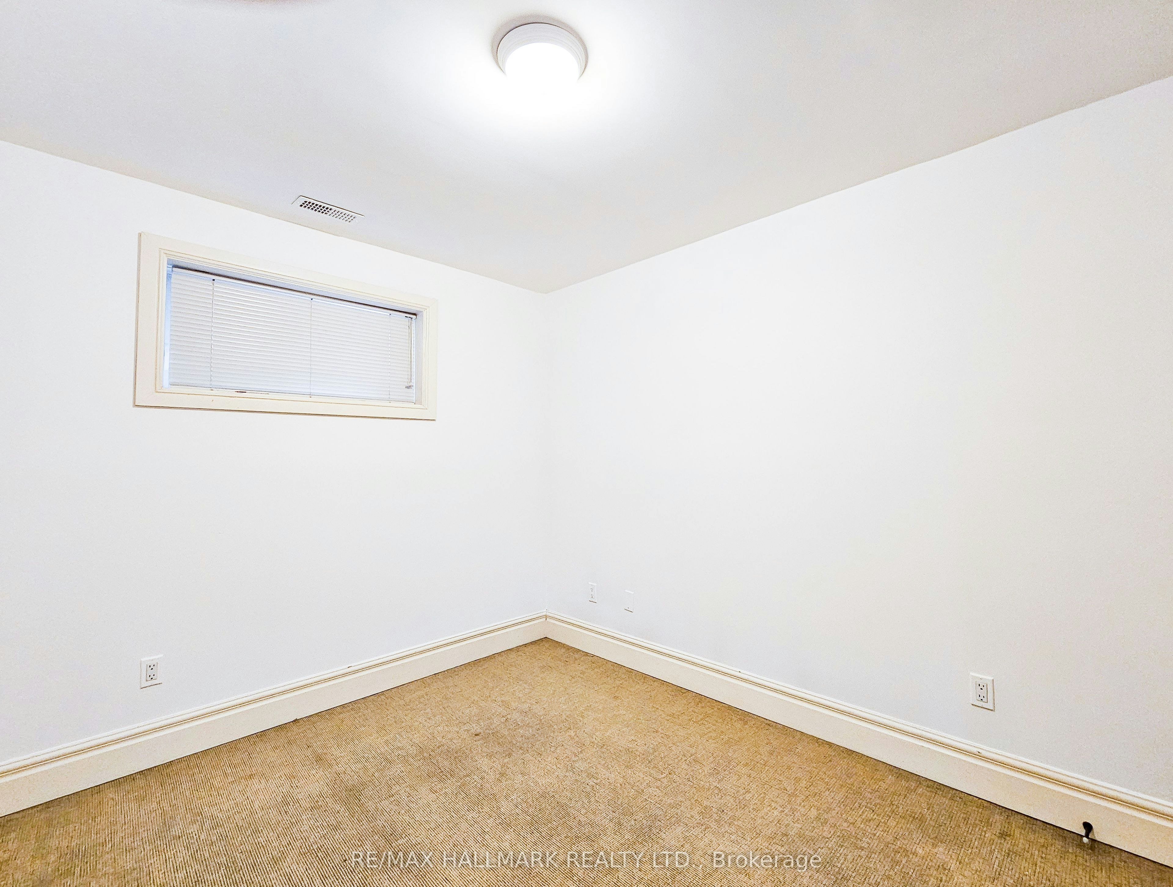 Basement 2-22 Roberta Drive, Toronto, ON, M6A 2J5 - 6