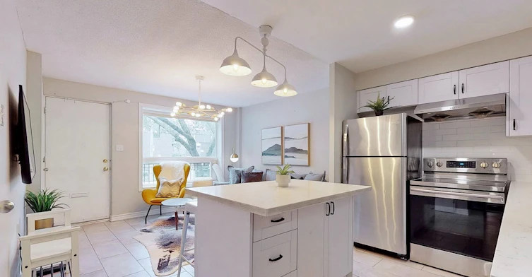 A-61 Cameron Street, Toronto, ON, M5T 2H1 - 2