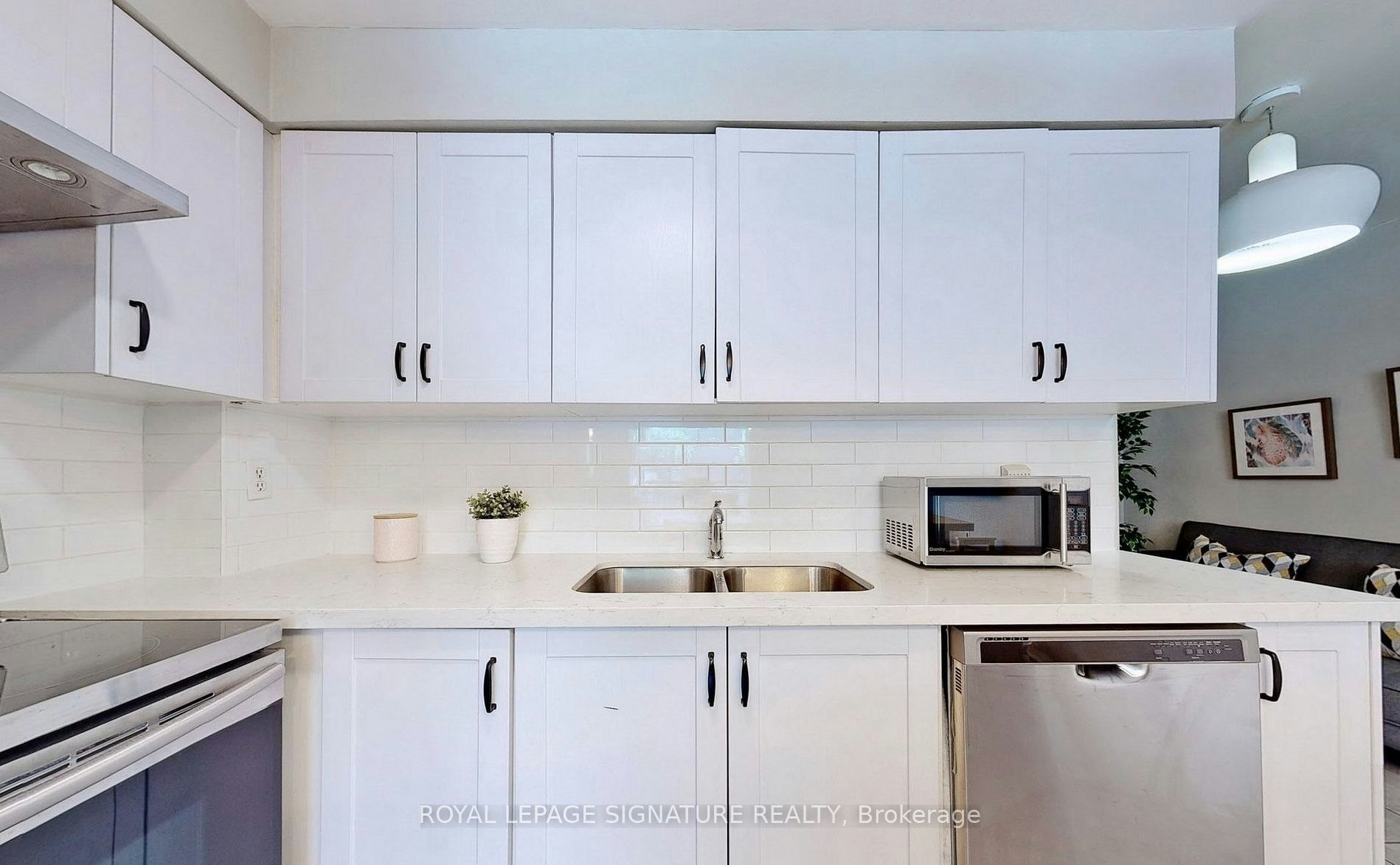 A-61 Cameron Street, Toronto, ON, M5T 2H1 - 7