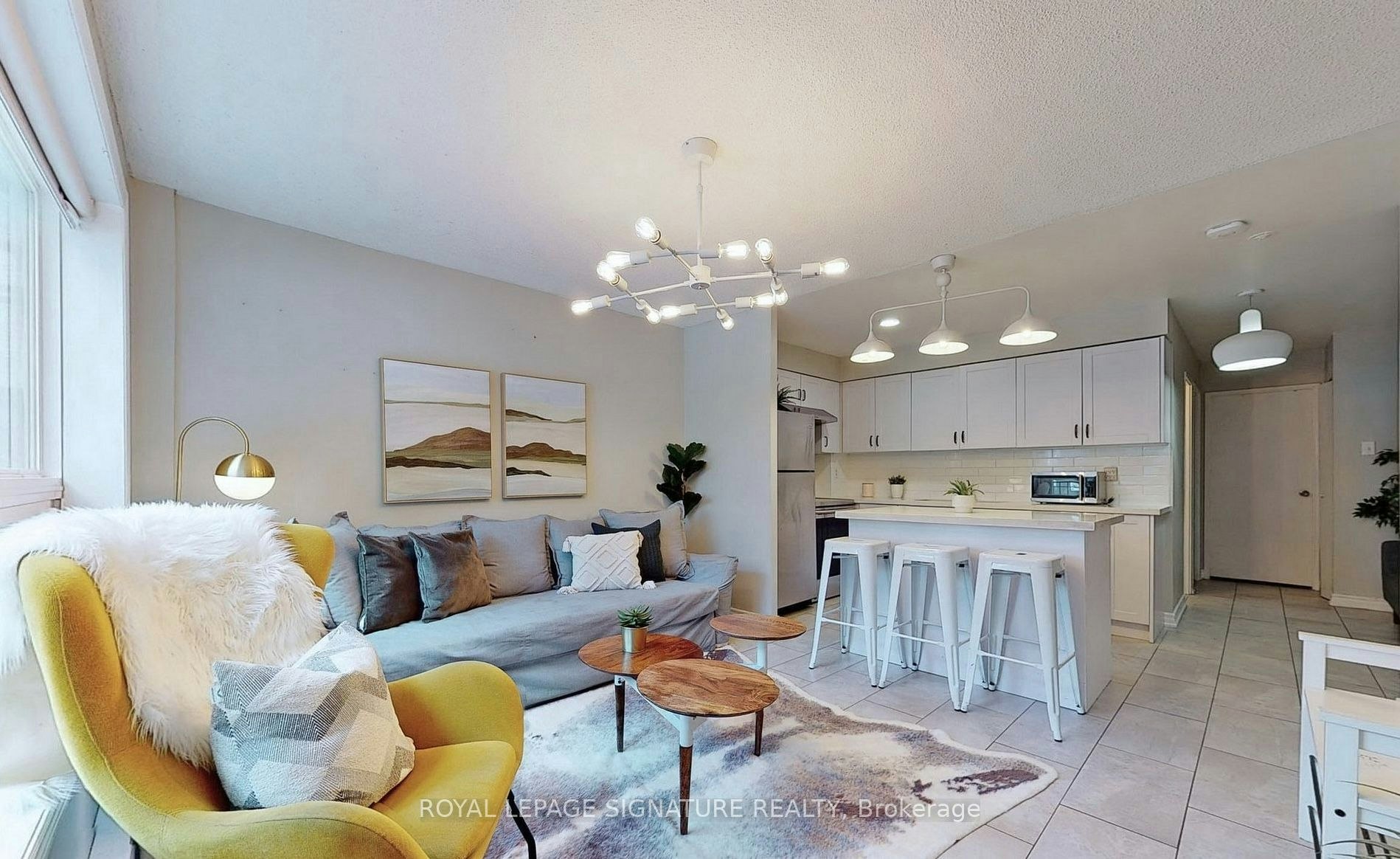 A-61 Cameron Street, Toronto, ON, M5T 2H1