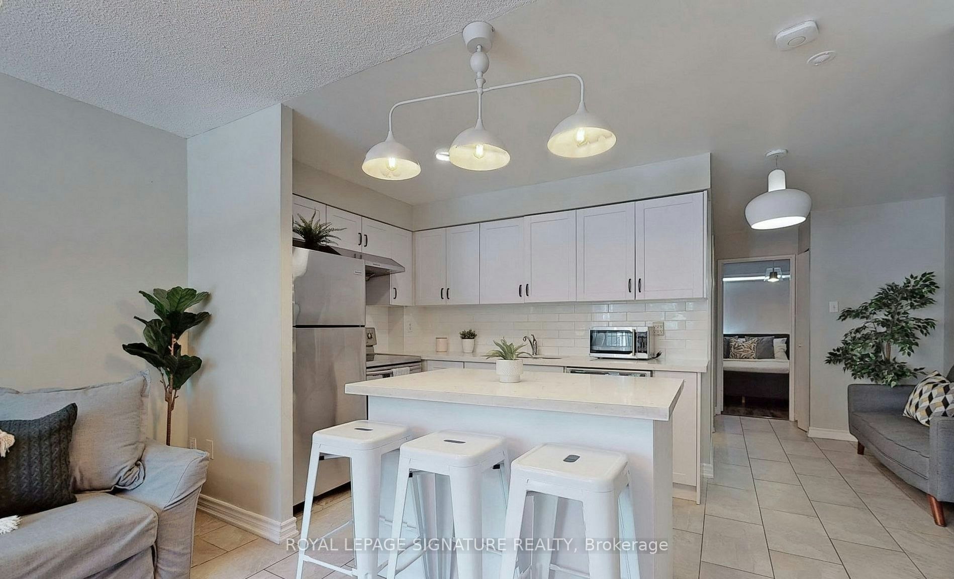 A-61 Cameron Street, Toronto, ON, M5T 2H1 - 3