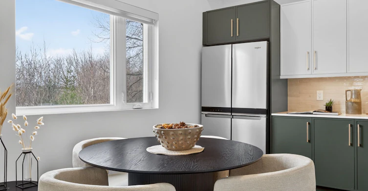 D-5 Hopperton Drive, Toronto, ON, M2L 2S5 - 8