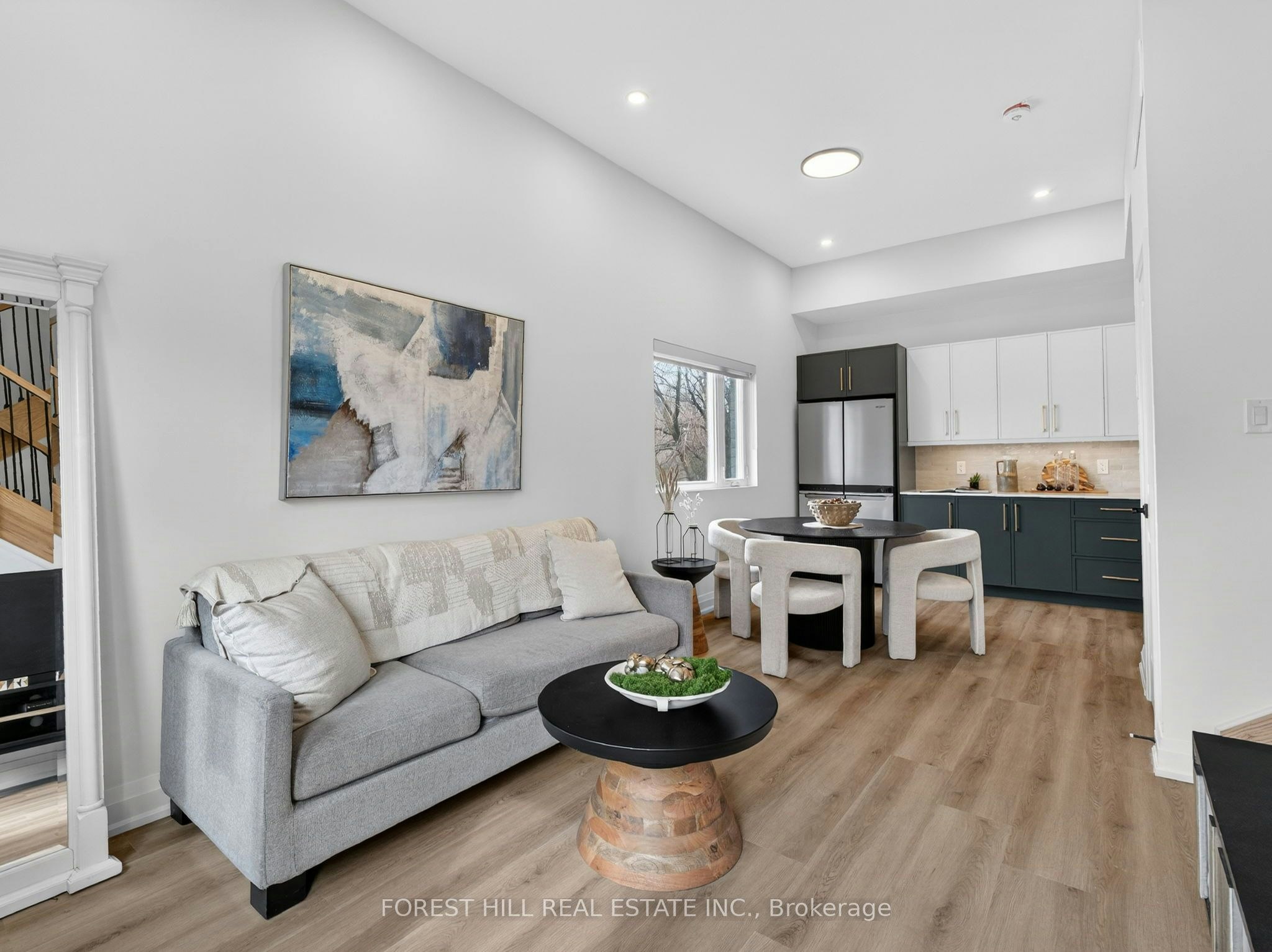 D-5 Hopperton Drive, Toronto, ON, M2L 2S5 - 4