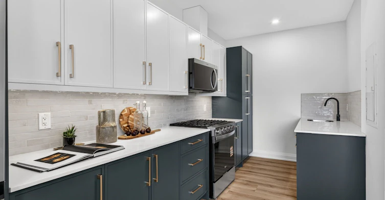 D-5 Hopperton Drive, Toronto, ON, M2L 2S5 - 10