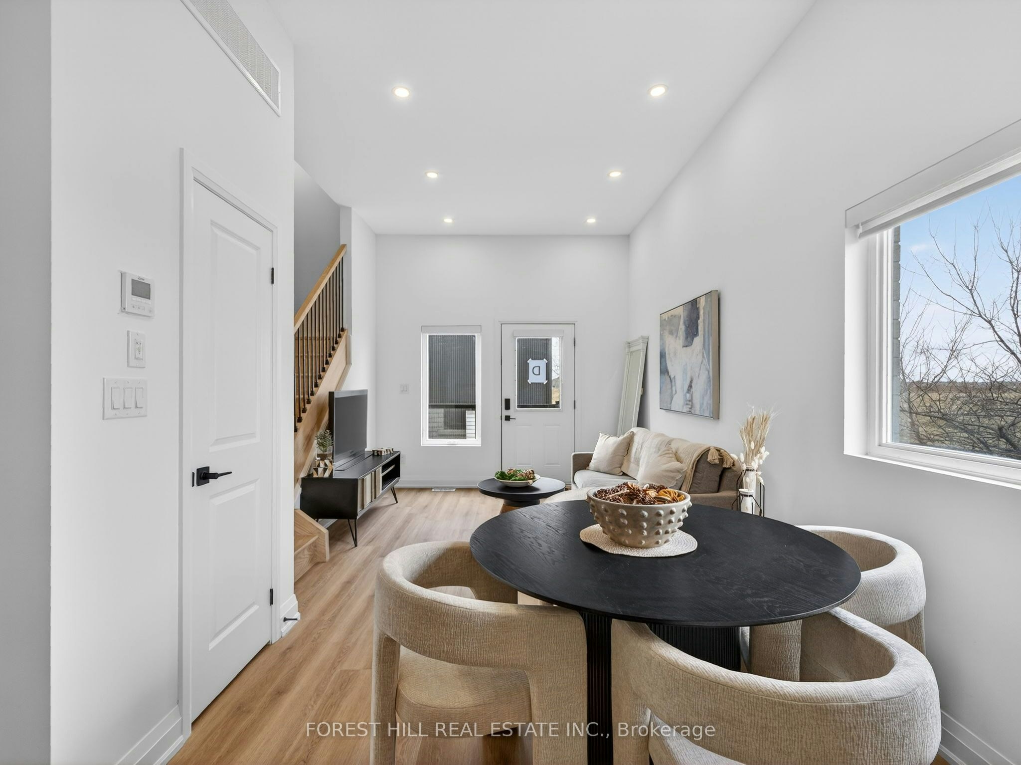D-5 Hopperton Drive, Toronto, ON, M2L 2S5 - 13