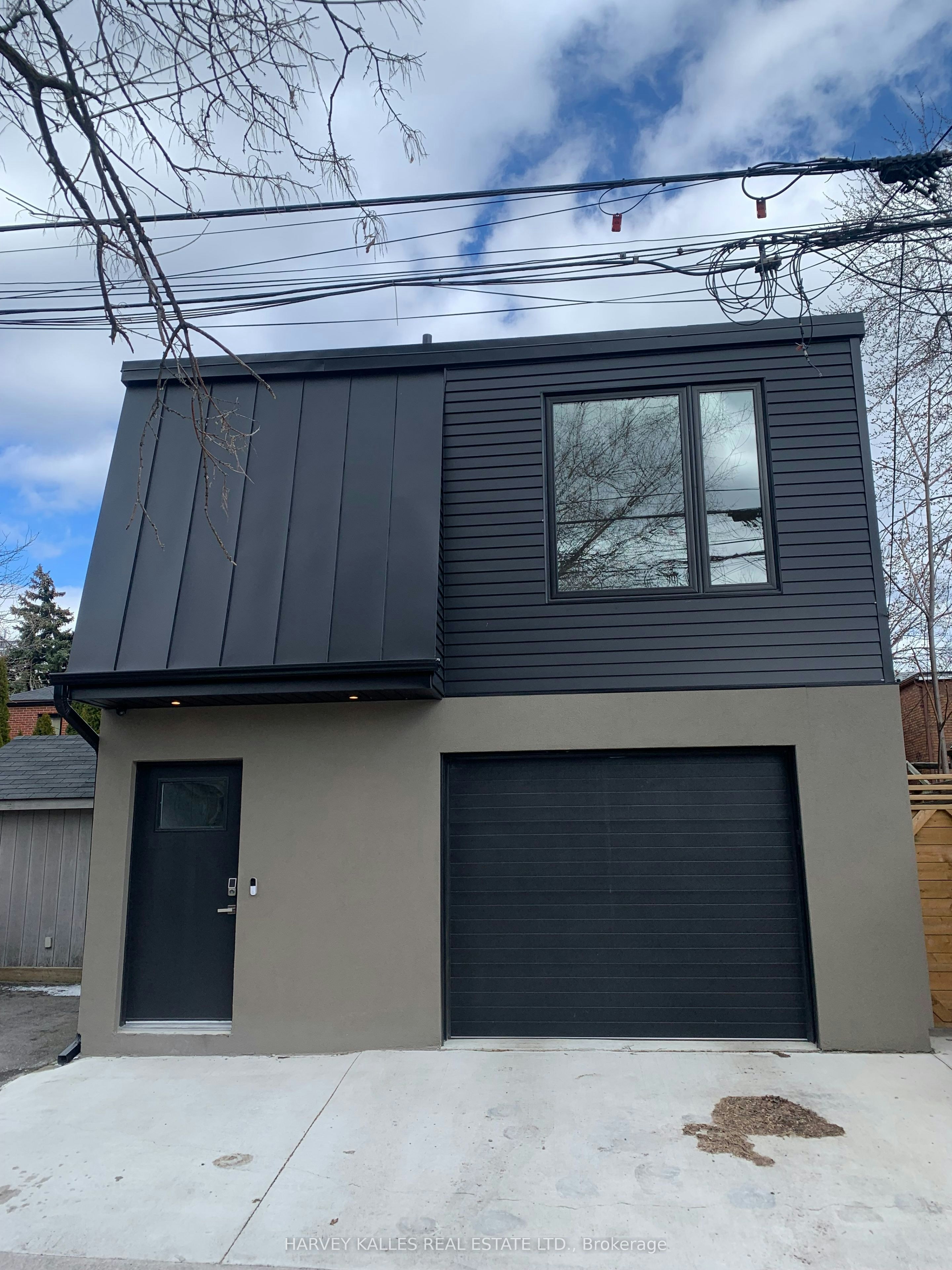 1-58 Kenwood Avenue, Toronto, ON, M6C 2S2