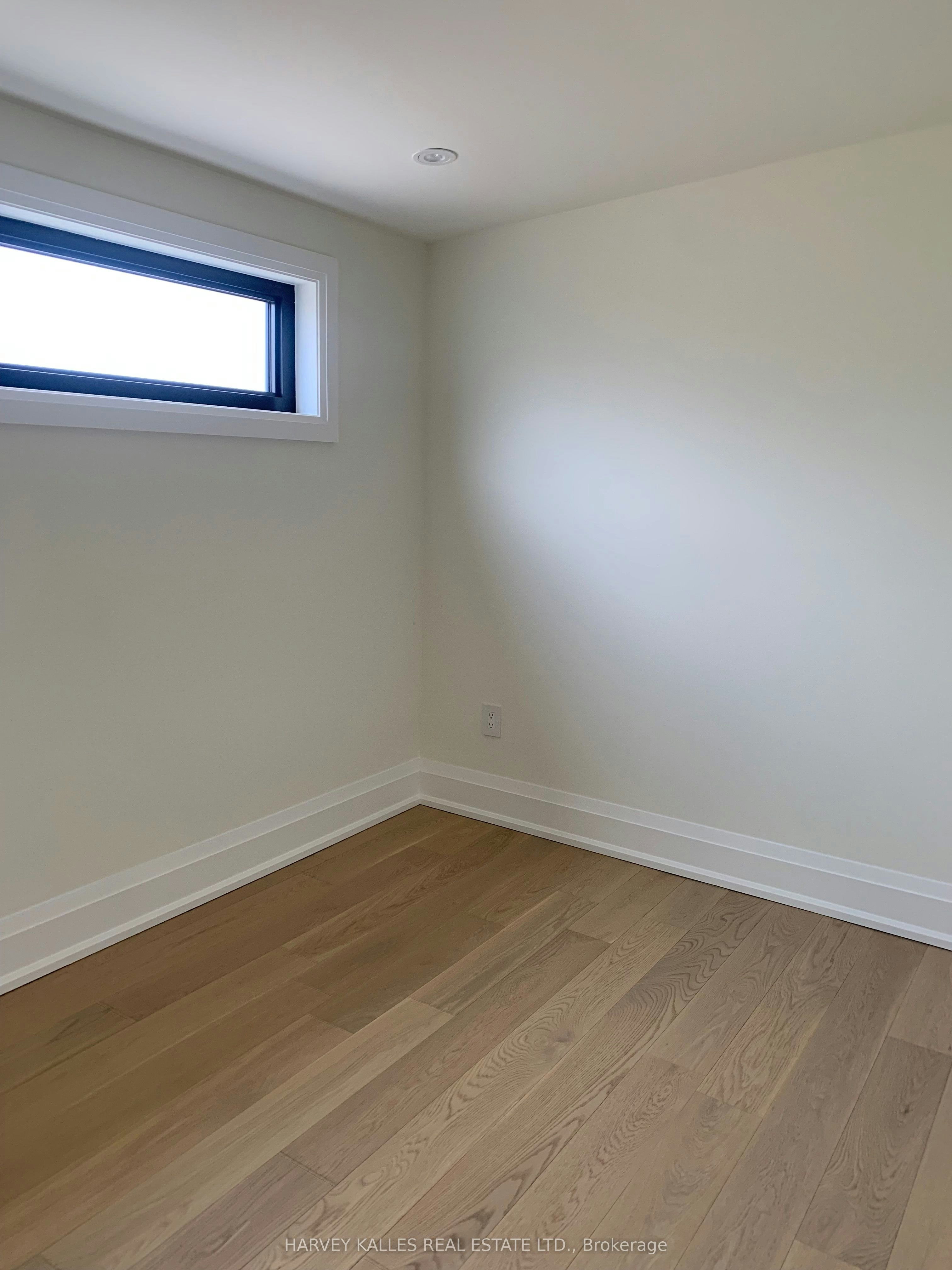 1-58 Kenwood Avenue, Toronto, ON, M6C 2S2 - 13