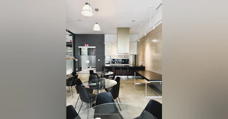 225-380 Macpherson Avenue, Toronto, ON, M4V 3E3 - 18