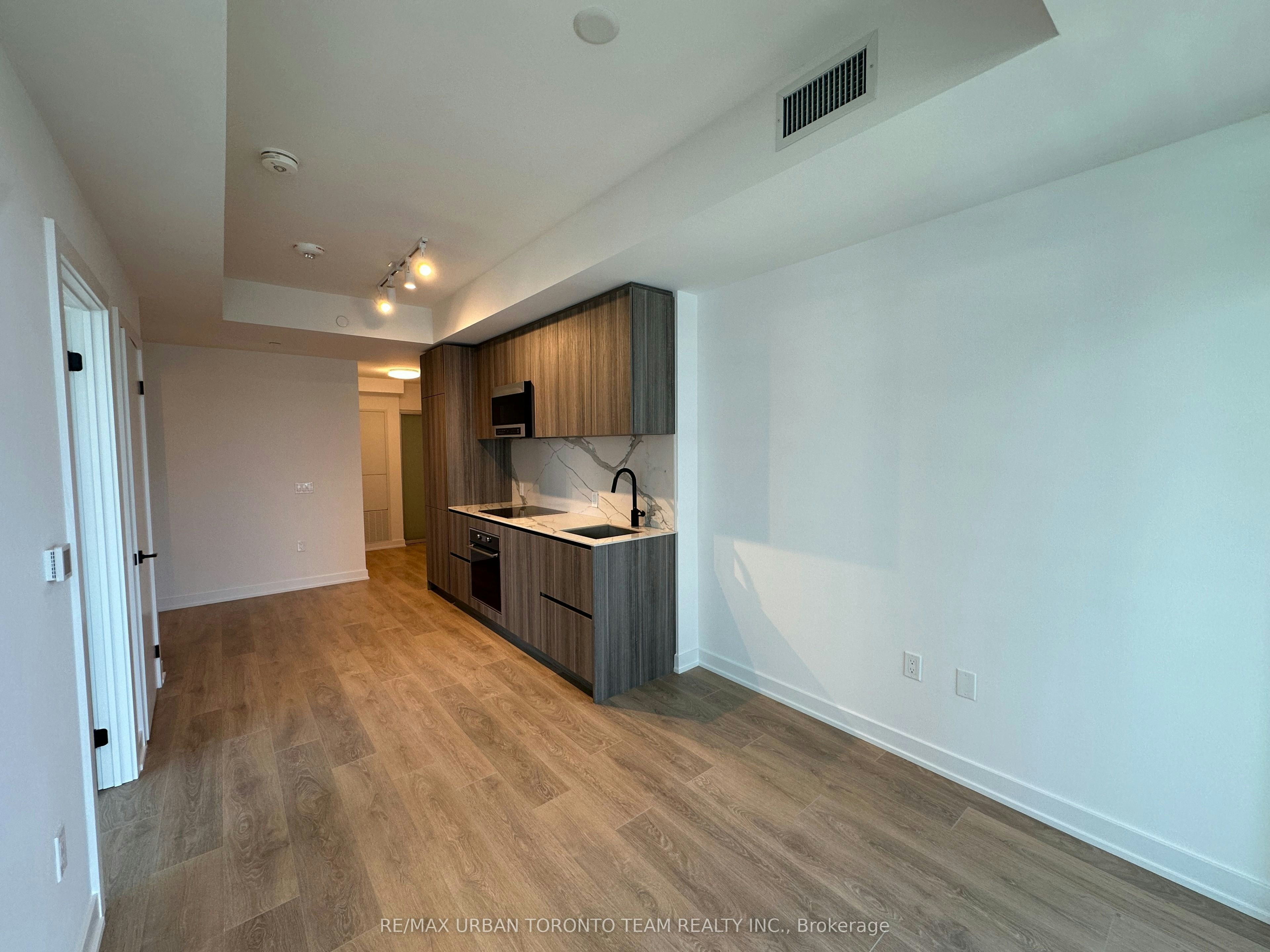 3205-127 Broadway Avenue, Toronto, ON, M4P 1V4 - 6