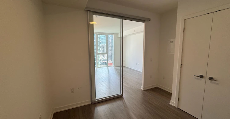 1504-357 King Street W, Toronto, ON, M5V 0S7 - 8