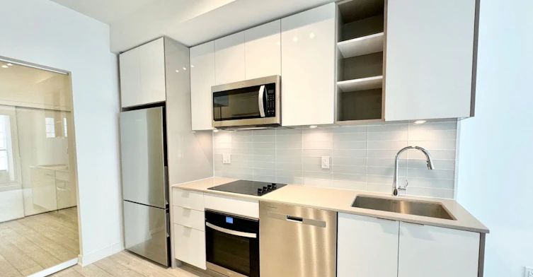 401-543 Richmond Street W, Toronto, ON, M5V 0W9 - 2