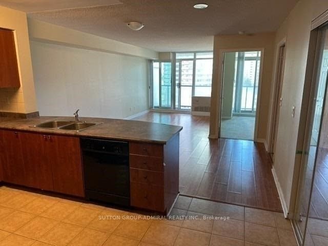 701-5508 Yonge Street, Toronto, ON, M2N 7L2 - 4