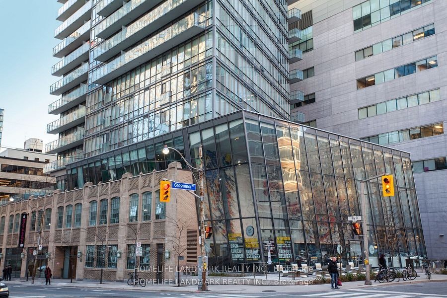 4209-832 Bay Street, Toronto, ON, M5S 1Z6
