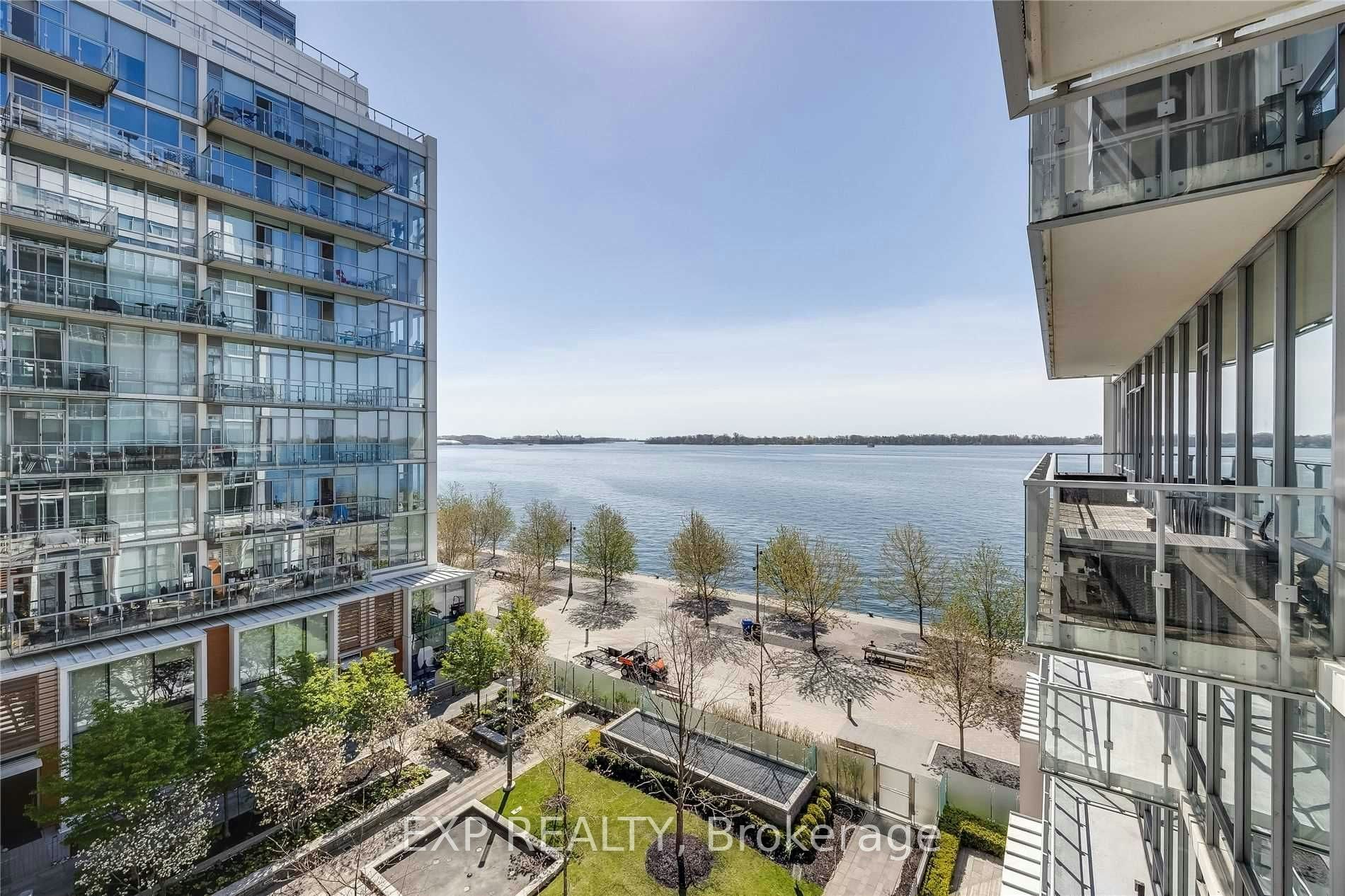 29 Queens Quay E, Toronto, ON, M5E 0A4 - 31