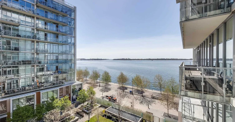 29 Queens Quay E, Toronto, ON, M5E 0A4 - 31
