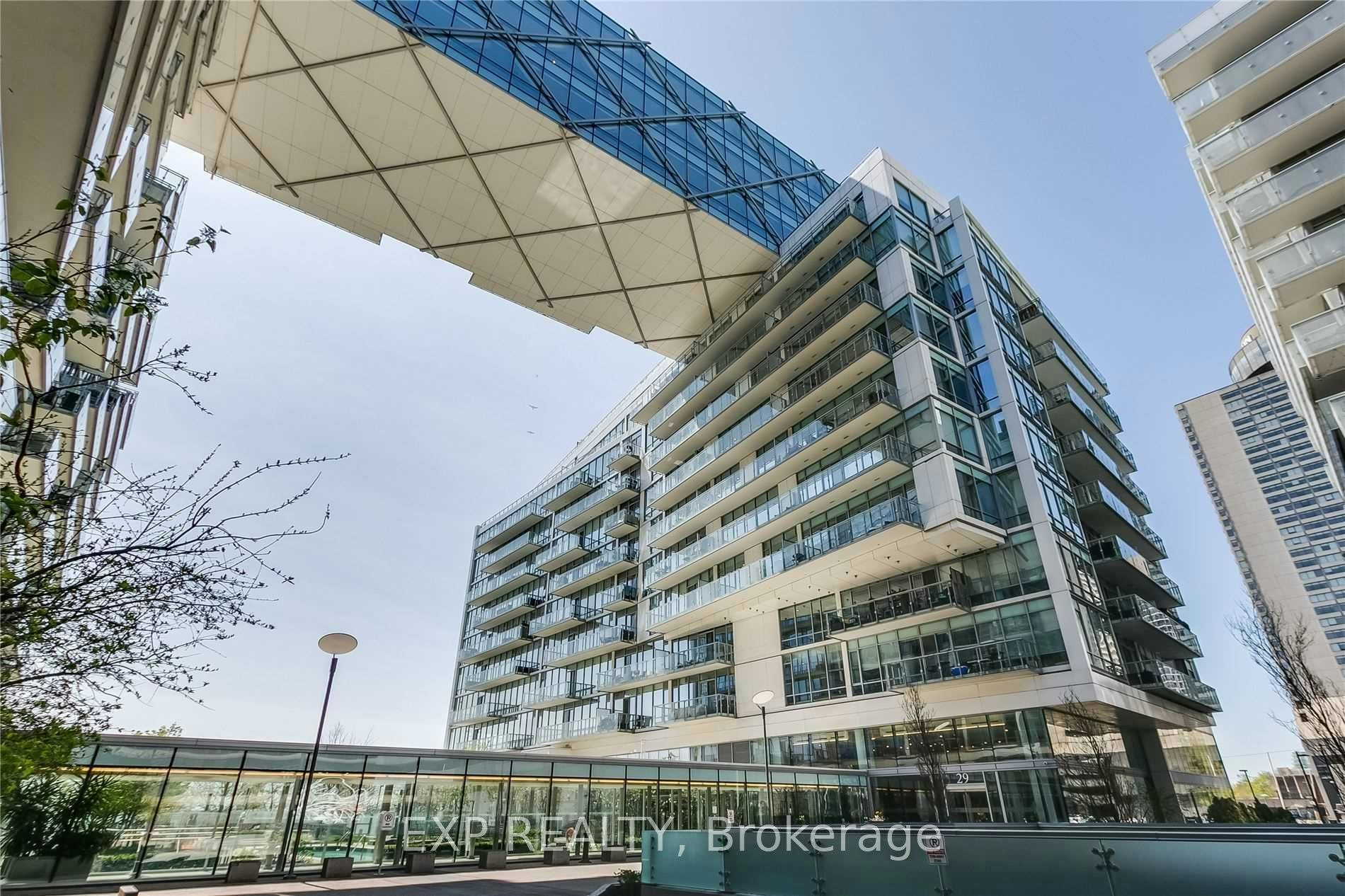 29 Queens Quay E, Toronto, ON, M5E 0A4