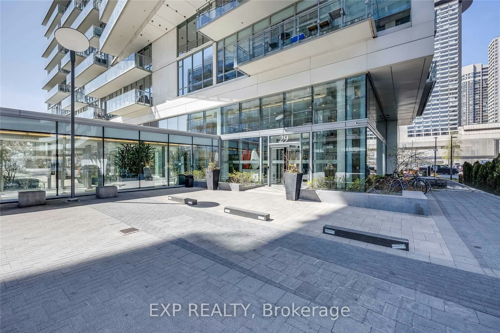 29 Queens Quay E, Toronto, ON, M5E 0A4 - 2