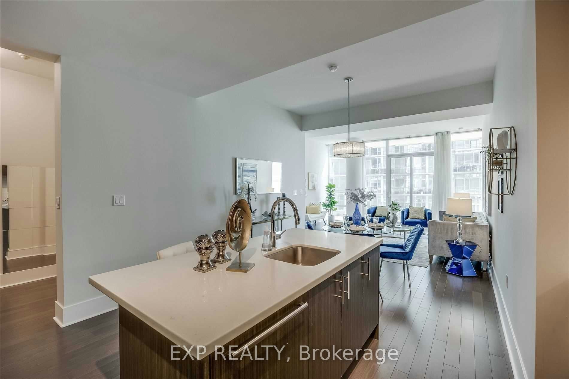 29 Queens Quay E, Toronto, ON, M5E 0A4 - 9