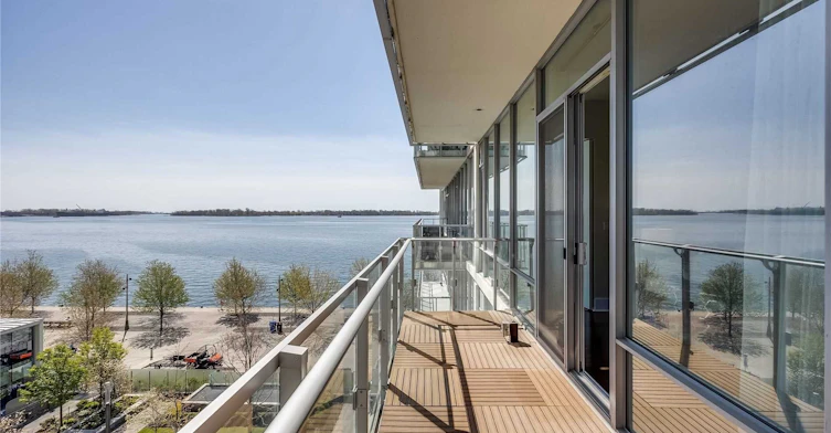 29 Queens Quay E, Toronto, ON, M5E 0A4 - 30