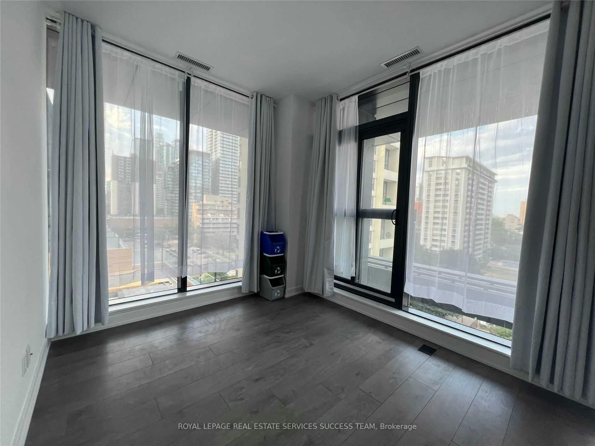 701-501 Yonge Street, Toronto, ON, M4Y 1Y4 - 9