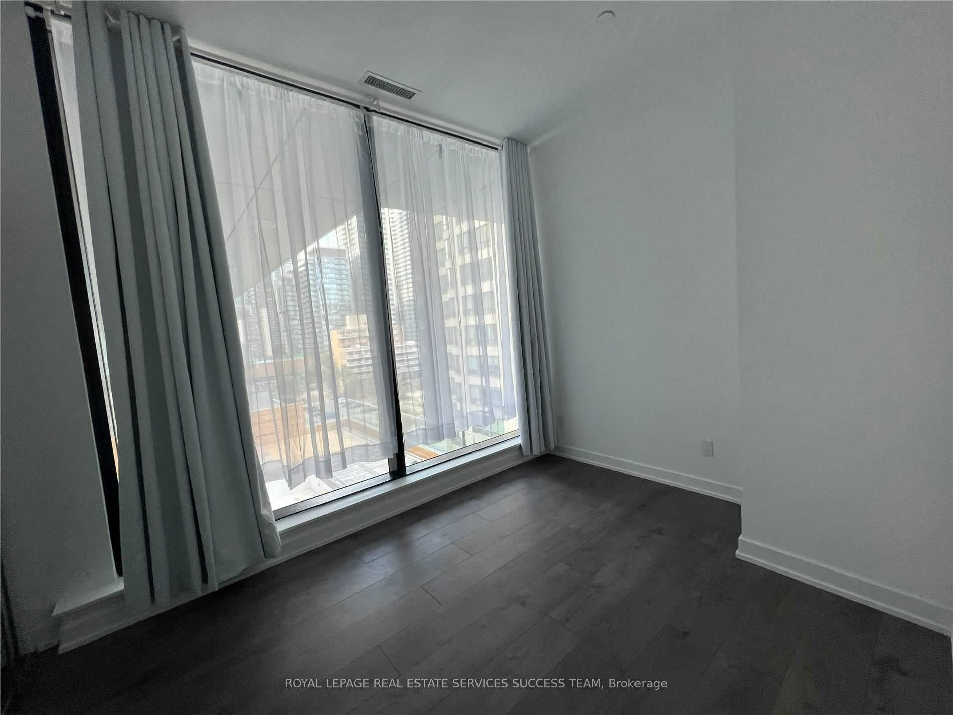 701-501 Yonge Street, Toronto, ON, M4Y 1Y4 - 7