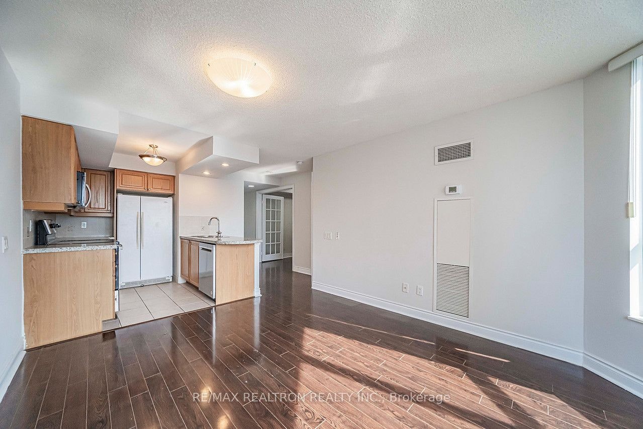 1110-10 Northtown Way, Toronto, ON, M2N 7L4 - 32