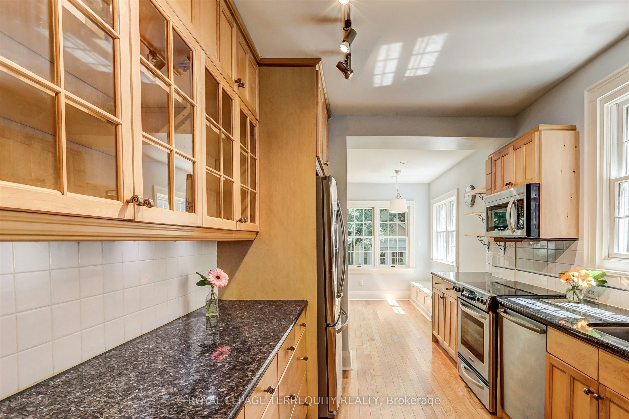 171 Colin Avenue, Toronto, ON, M5P 2C5 - 7