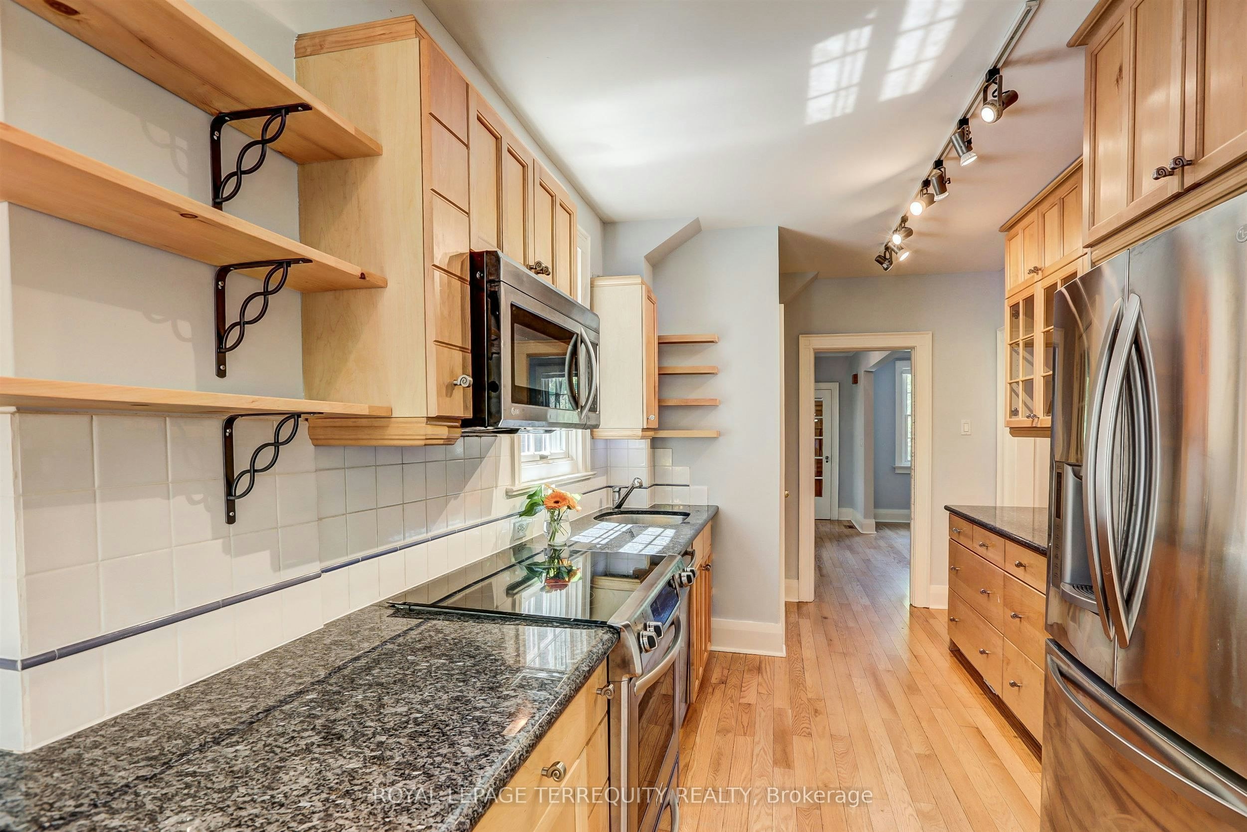 171 Colin Avenue, Toronto, ON, M5P 2C5 - 6