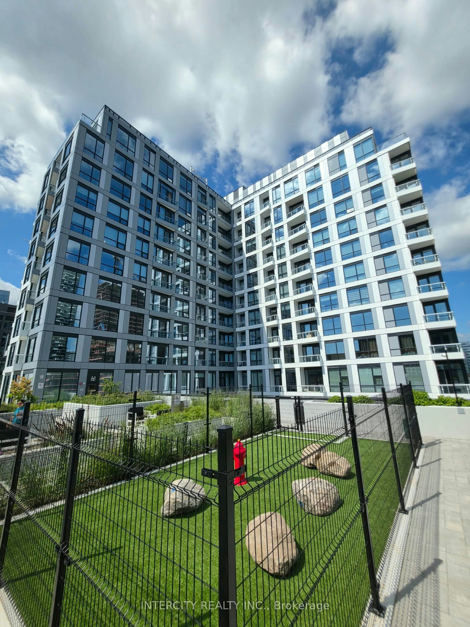 609-15 Richardson Street, Toronto, ON, M5A 0Y5