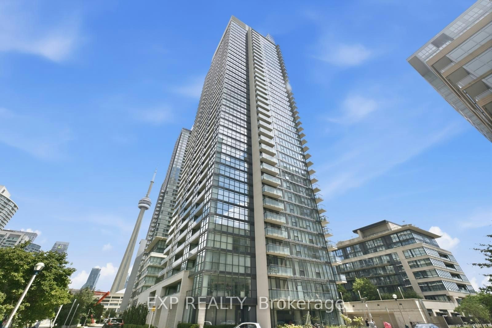 810-25 Capreol Court, Toronto, ON, M5V 3Z7