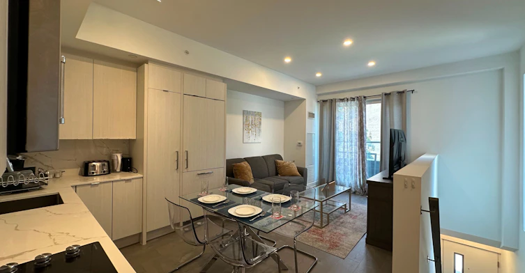 TH 1-175 Pears Avenue, Toronto, ON, M5R 0C1