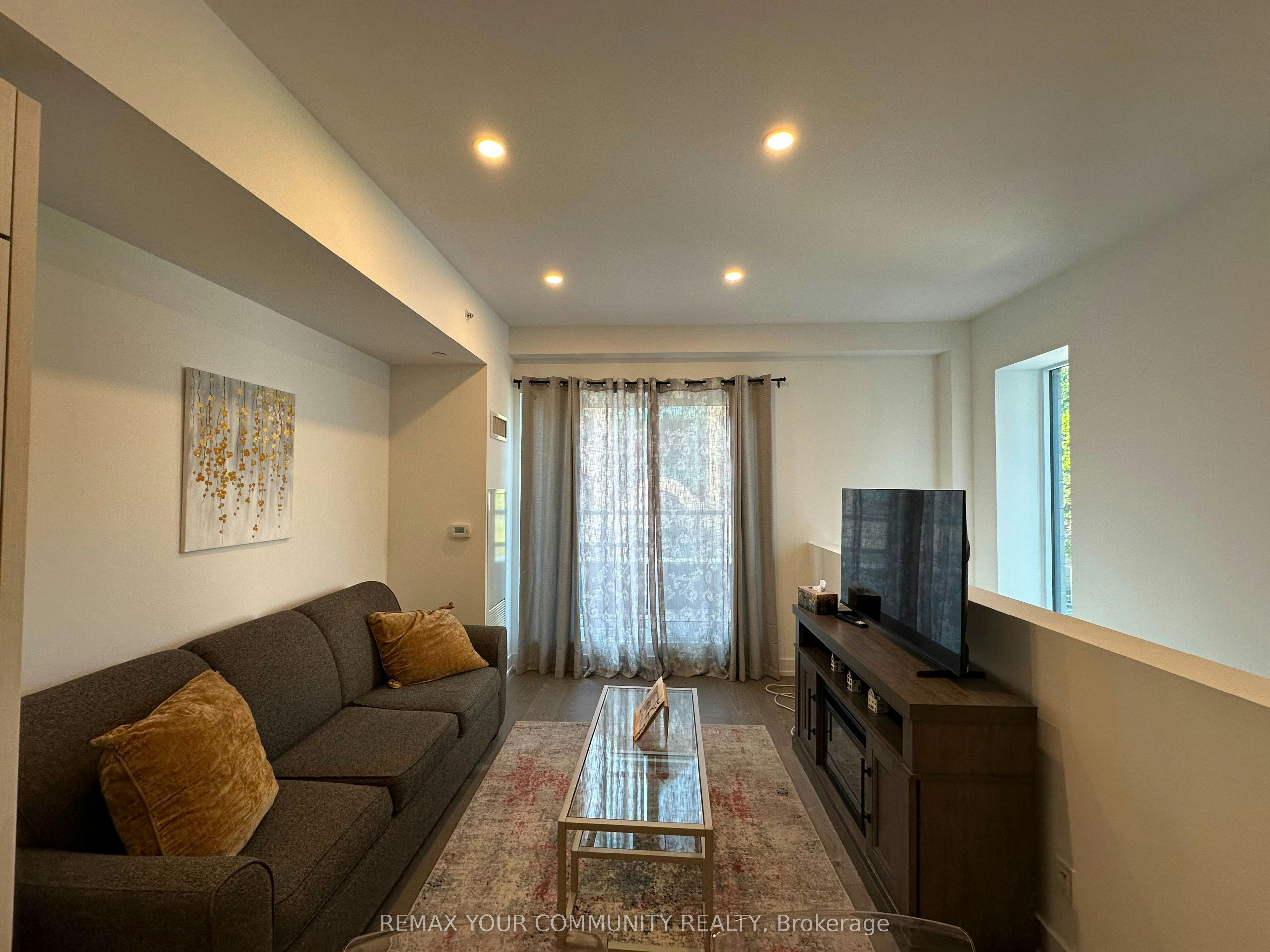 TH 1-175 Pears Avenue, Toronto, ON, M5R 0C1 - 2