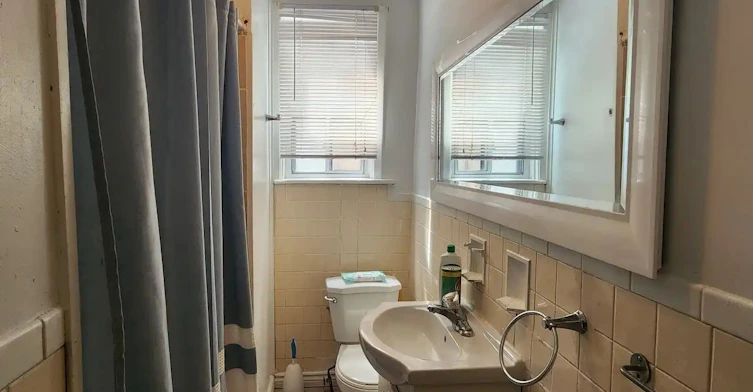 MAIN LEVEL-150 Robert Street, Toronto, ON, M5S 2K3 - 8