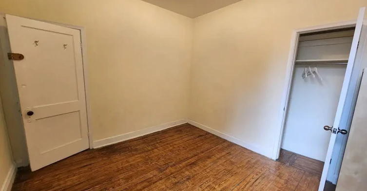 MAIN LEVEL-150 Robert Street, Toronto, ON, M5S 2K3 - 4