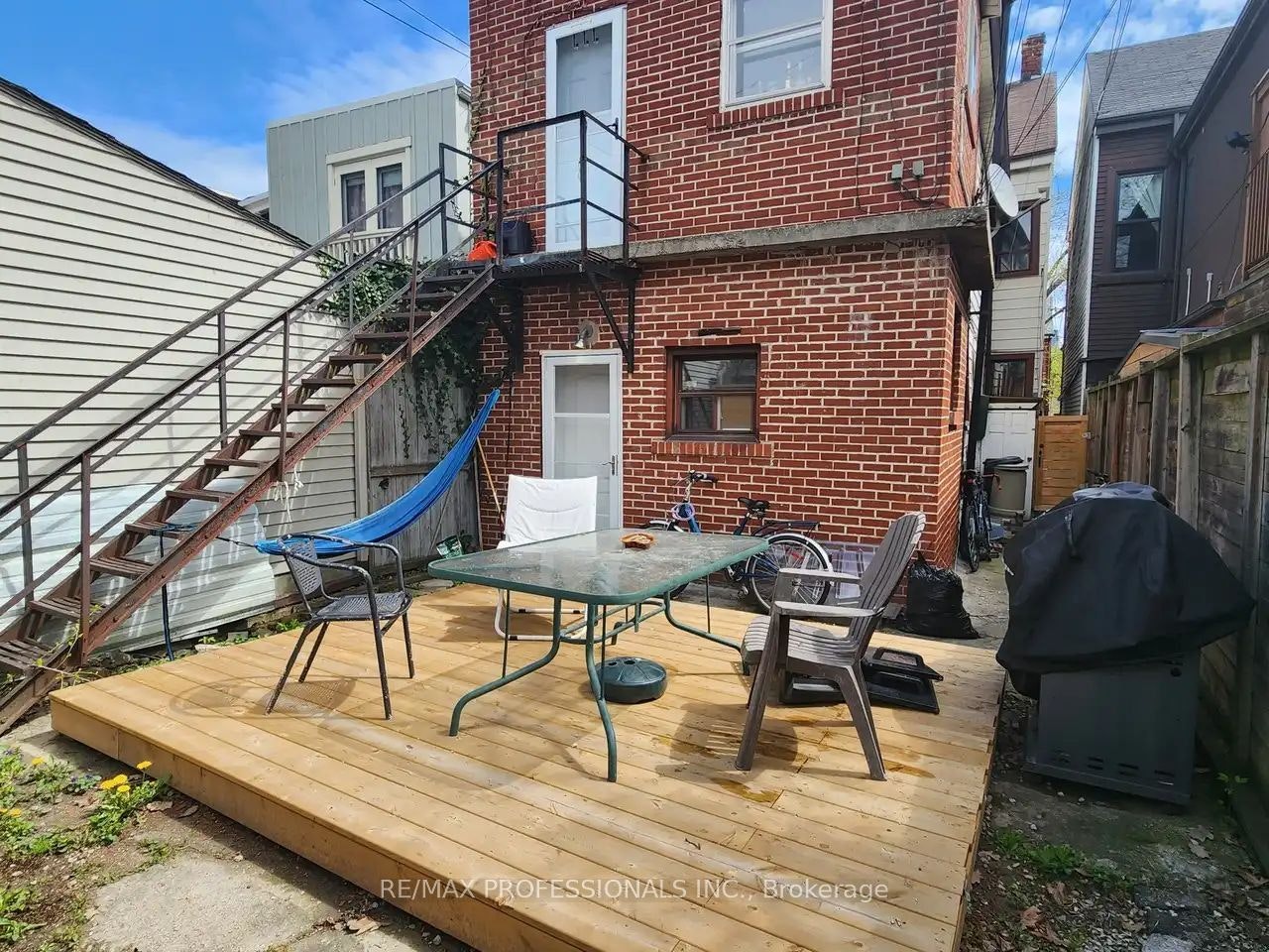 MAIN LEVEL-150 Robert Street, Toronto, ON, M5S 2K3 - 17