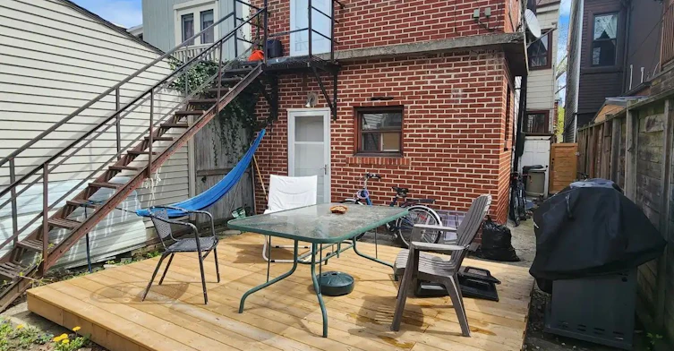 MAIN LEVEL-150 Robert Street, Toronto, ON, M5S 2K3 - 17