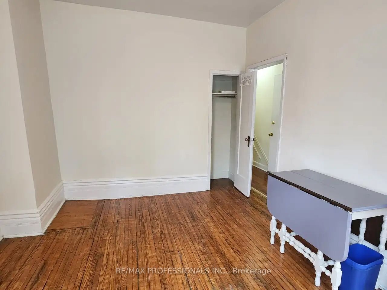 MAIN LEVEL-150 Robert Street, Toronto, ON, M5S 2K3 - 15