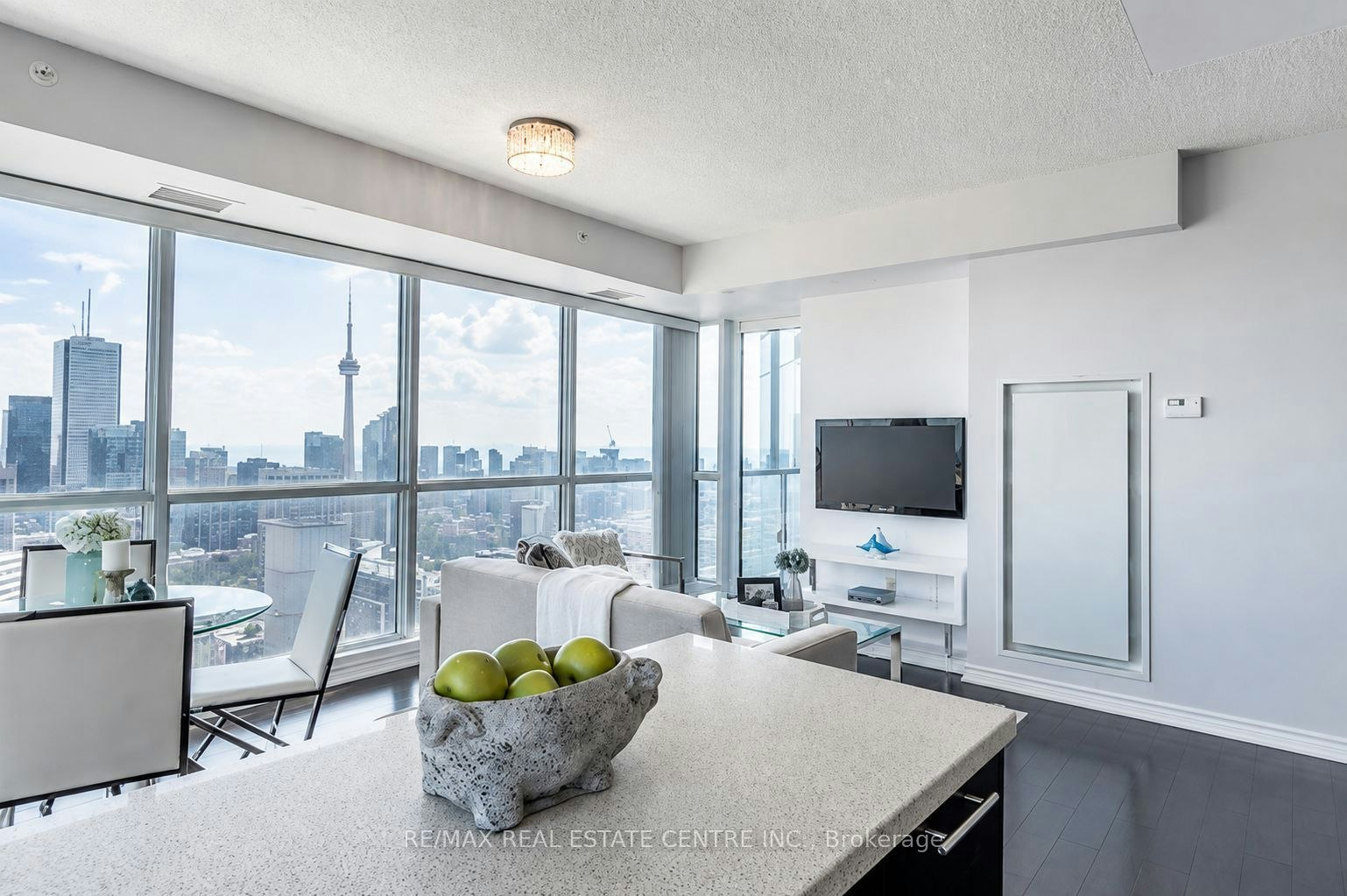 5007-386 Yonge Street, Toronto, ON, M5B 0A5 - 11
