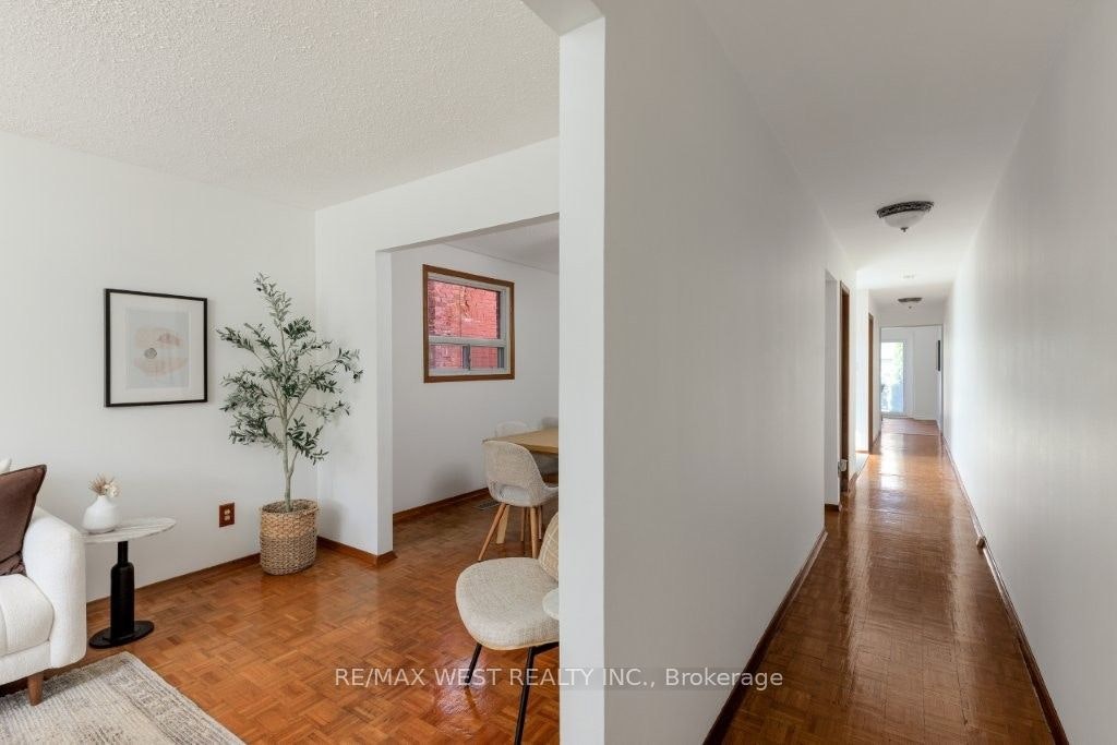 214 Markham Street - 4