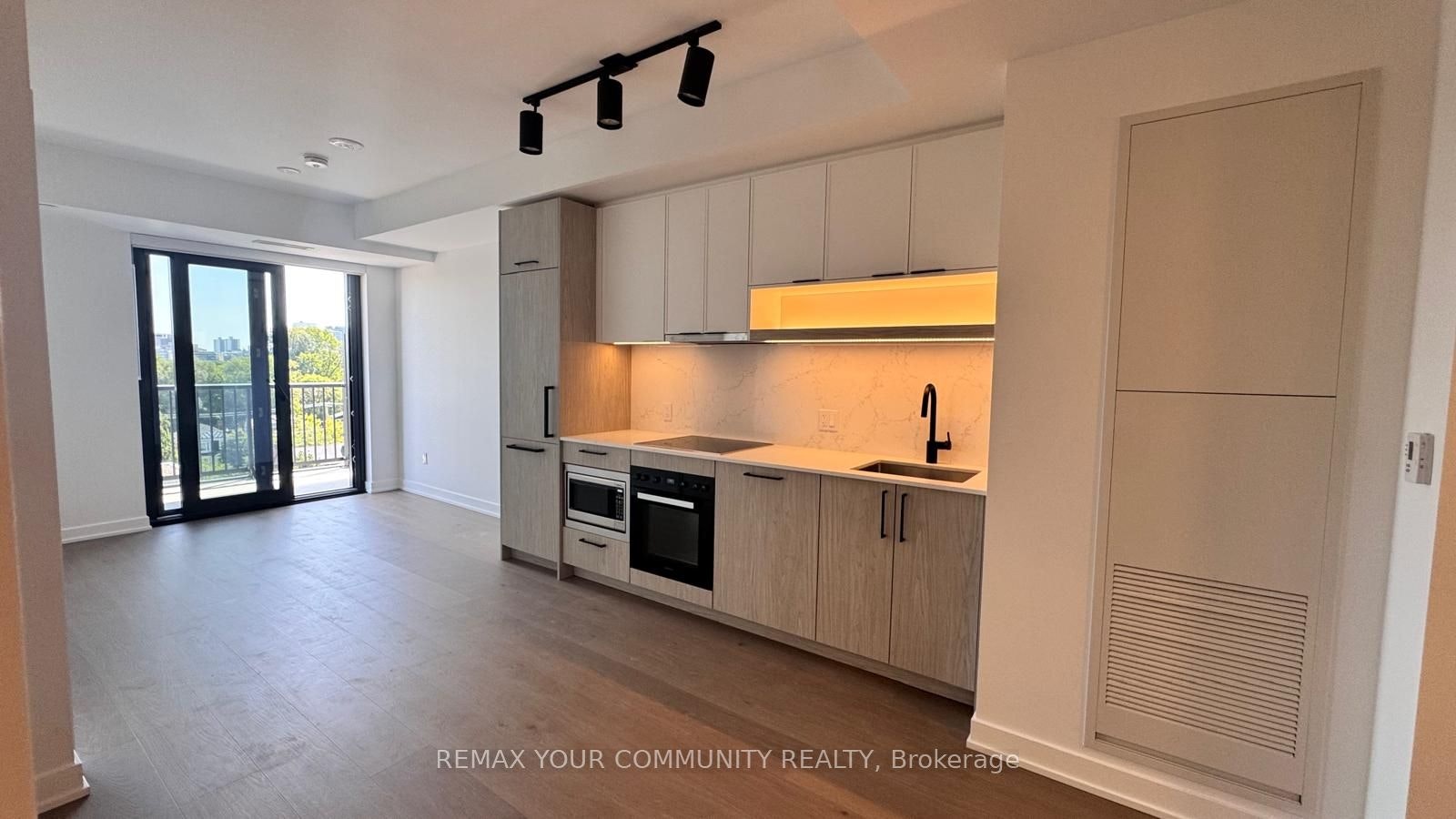 1219-89 Montclair Avenue, Toronto, ON, M5P 0A9 - 2