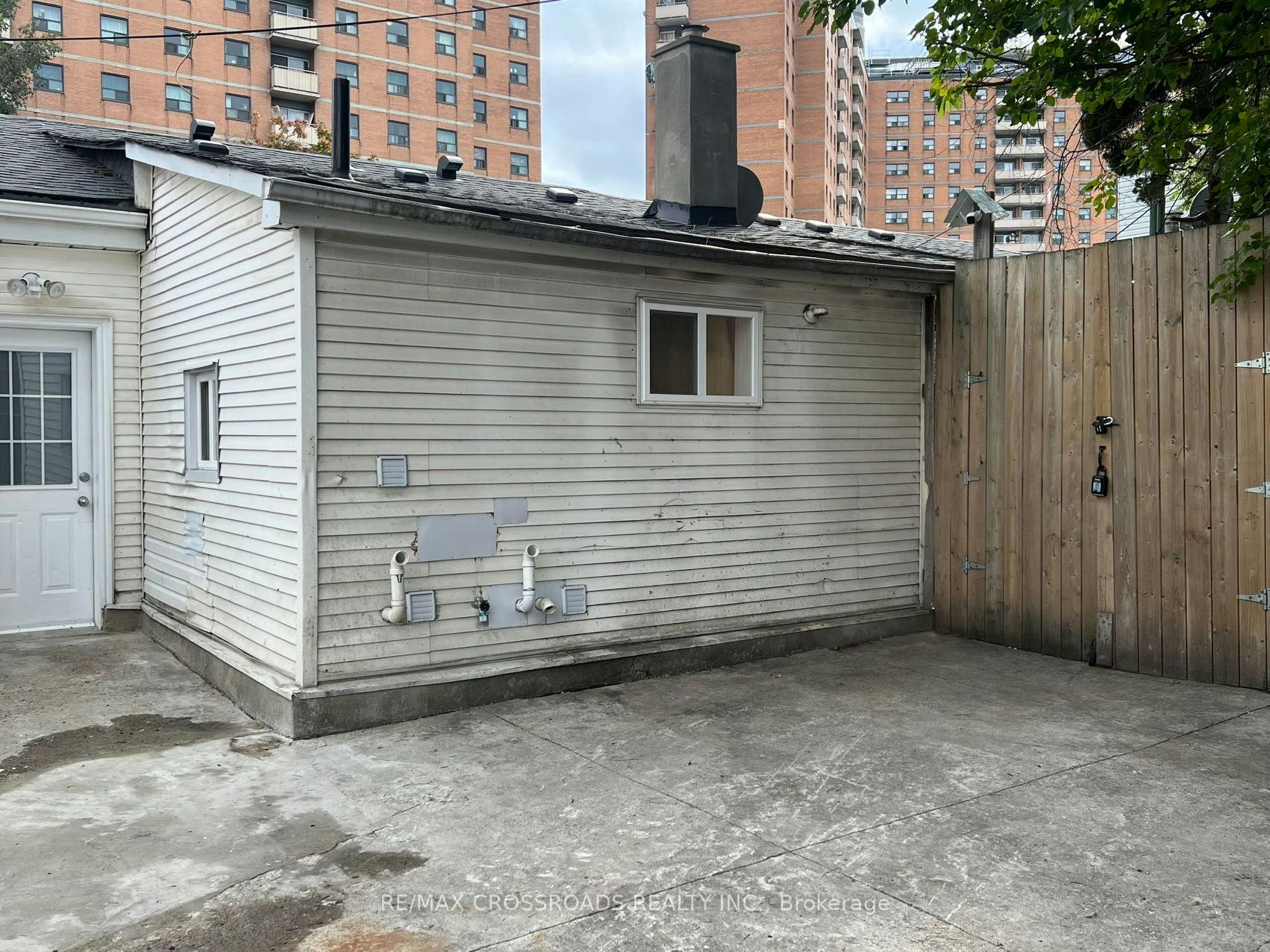 Bsmt-278 Shuter Street, Toronto, ON, M5A 1W3