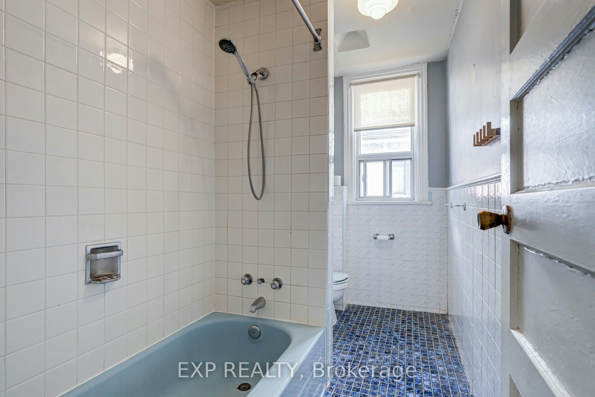 2nd & 3rd-196 Beatrice Street, Toronto, ON, M6G 3G1 - 11