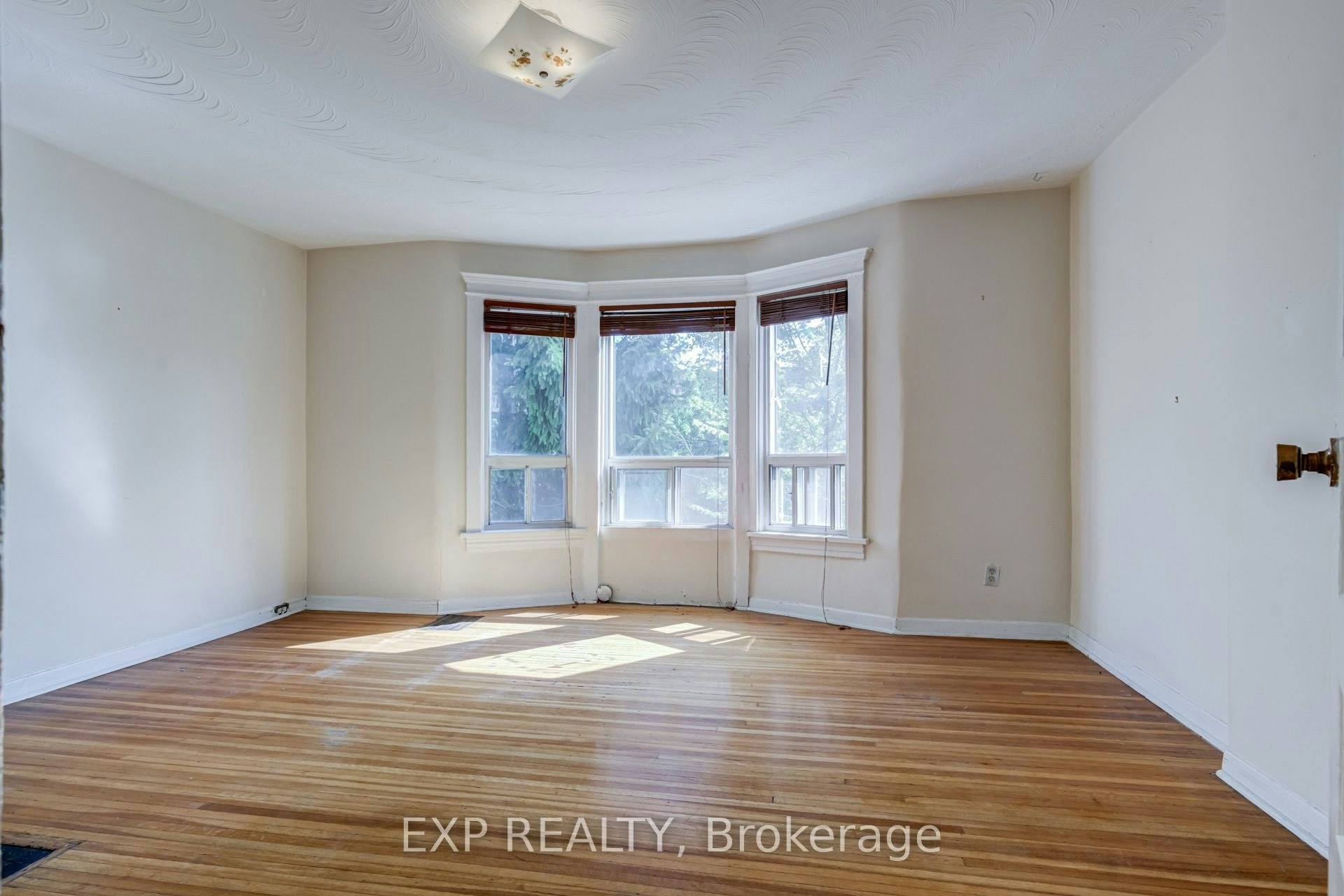 2nd & 3rd-196 Beatrice Street, Toronto, ON, M6G 3G1 - 5