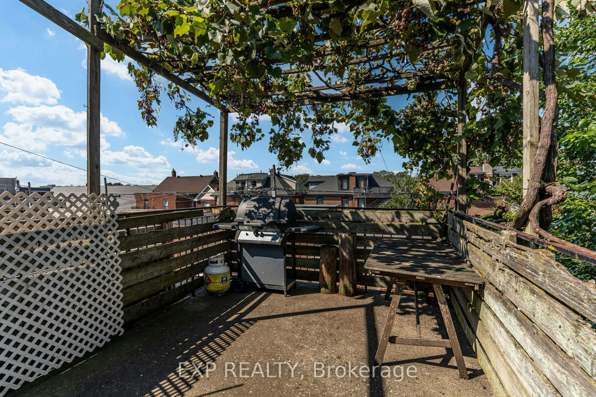 2nd & 3rd-196 Beatrice Street, Toronto, ON, M6G 3G1 - 13