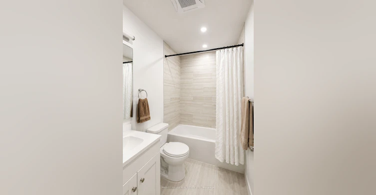 Lower-557 Crawford Street, Toronto, ON, M6G 3J9 - 7
