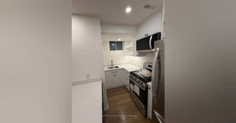 Lower-557 Crawford Street, Toronto, ON, M6G 3J9 - 3