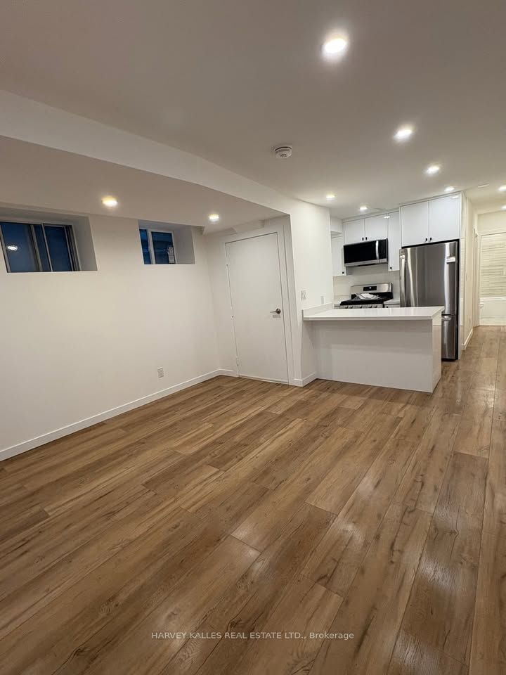 Lower-557 Crawford Street, Toronto, ON, M6G 3J9 - 2