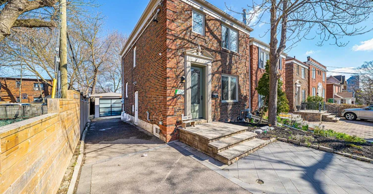 350 Roselawn Avenue, Toronto, ON, M4R 1G1 - 2