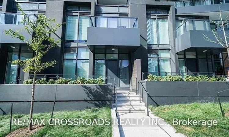 Th05-58 Queens Wharf Road