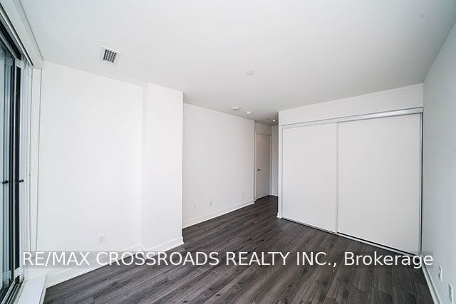 Th05-58 Queens Wharf Road, Toronto, ON, M5V 0J9 - 19